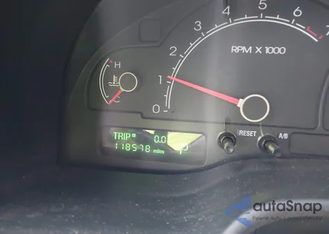 2004 Lincoln Ls V8 z USA, uszkodzony, nr VIN 1LNHM87A84Y646474